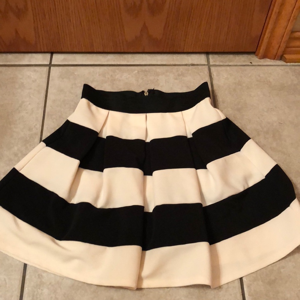 YA Los Angeles Skirt